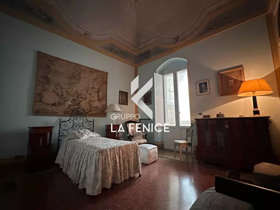 Immagine 32 di Palazzo in vendita  in P.zza Rodio a Locorotondo