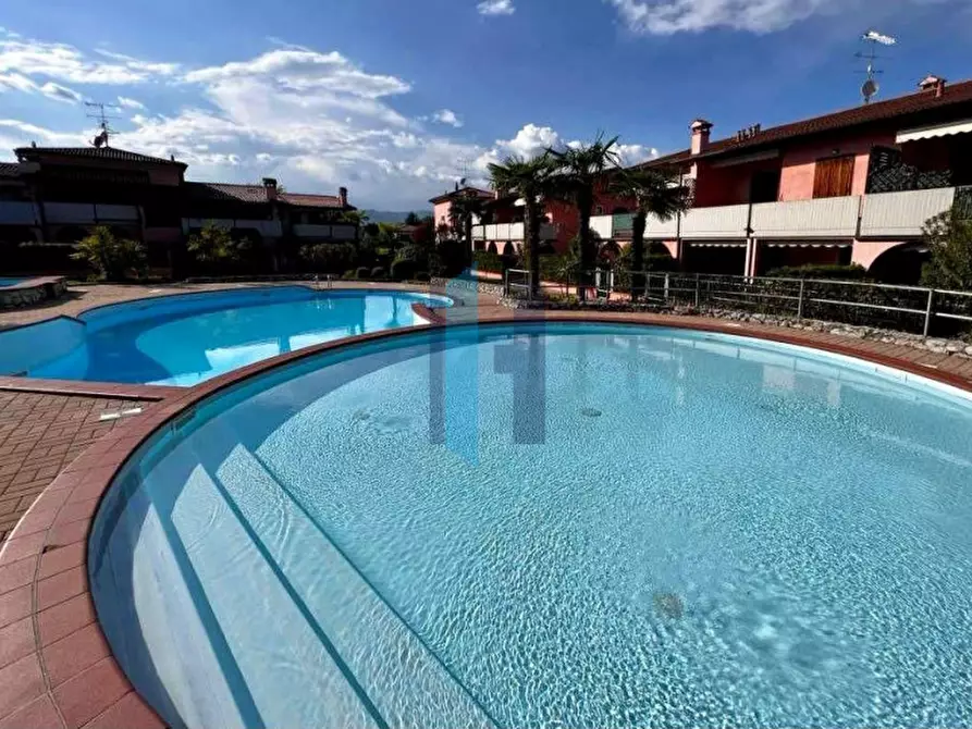 Immagine 1 di Appartamento in vendita  in Via Belvedere 30 a Manerba Del Garda