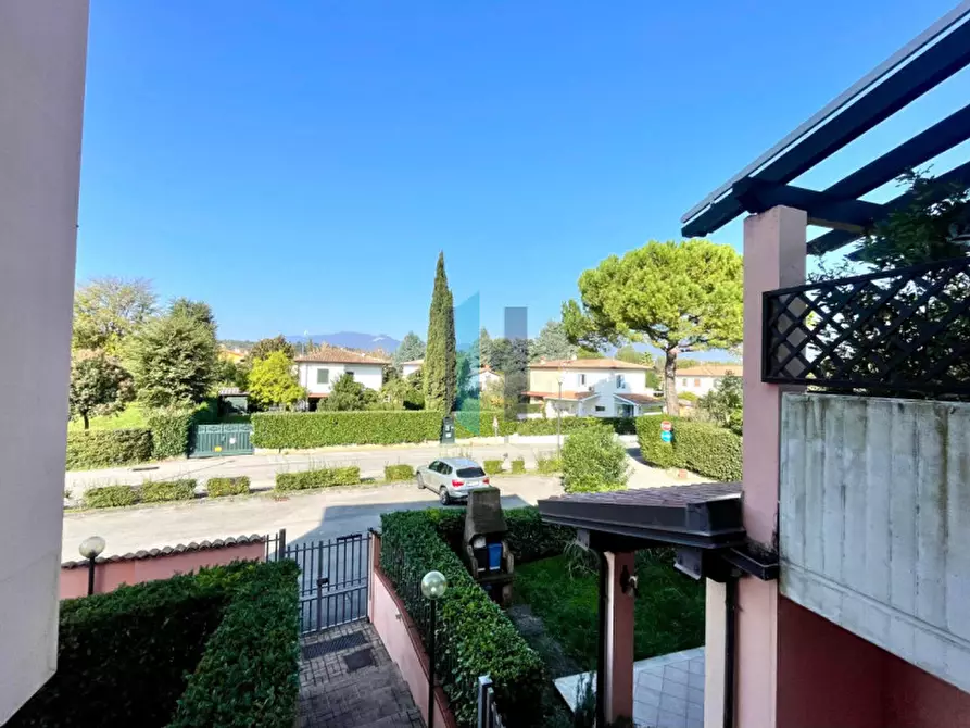 Immagine 25 di Appartamento in vendita  in Via Belvedere 30 a Manerba Del Garda