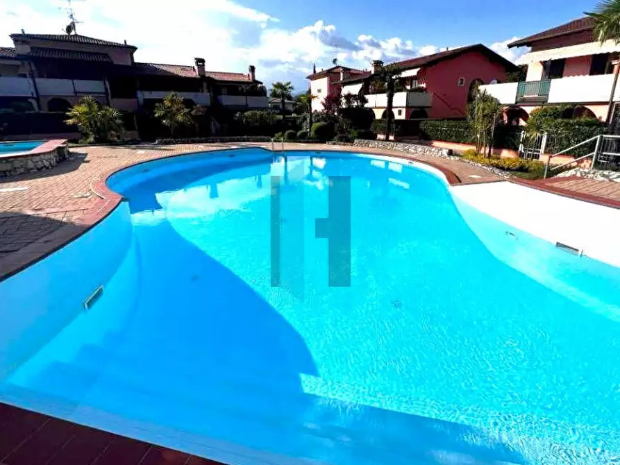 Immagine 33 di Appartamento in vendita  in Via Belvedere 30 a Manerba Del Garda