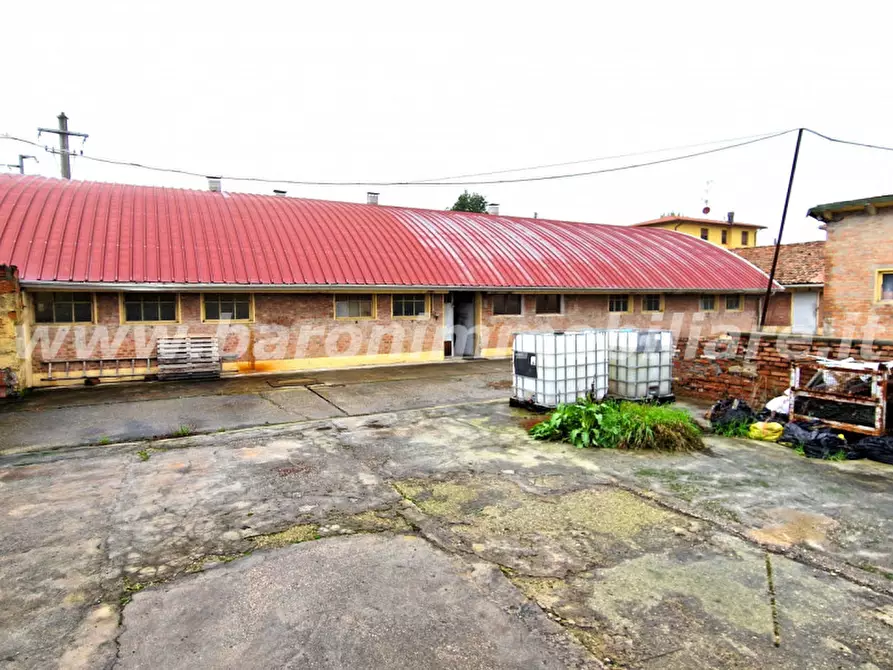 Immagine 2 di Magazzino in affitto  in Via San Lorenzo,50 a Valsamoggia