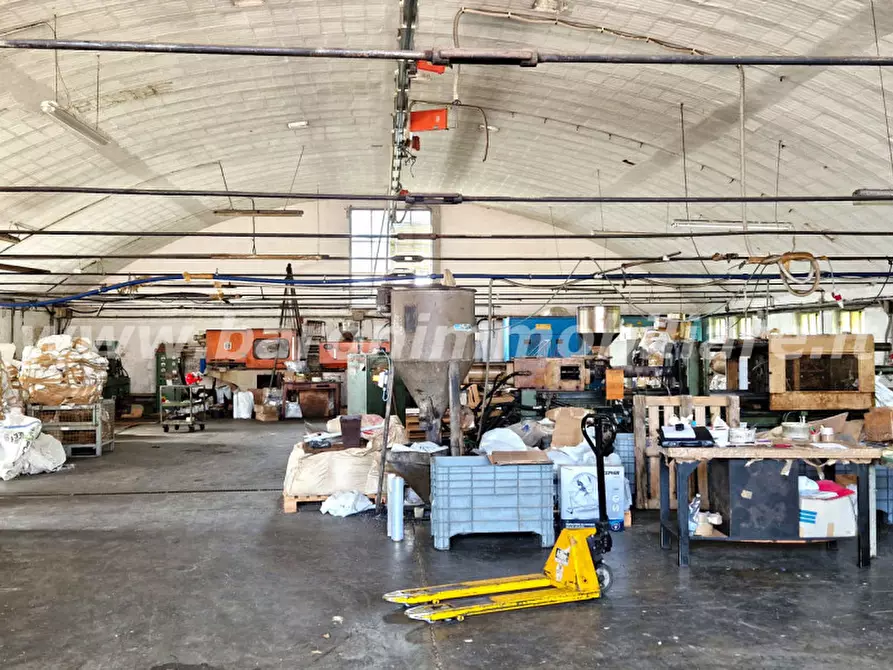 Immagine 11 di Magazzino in affitto  in Via San Lorenzo,50 a Valsamoggia