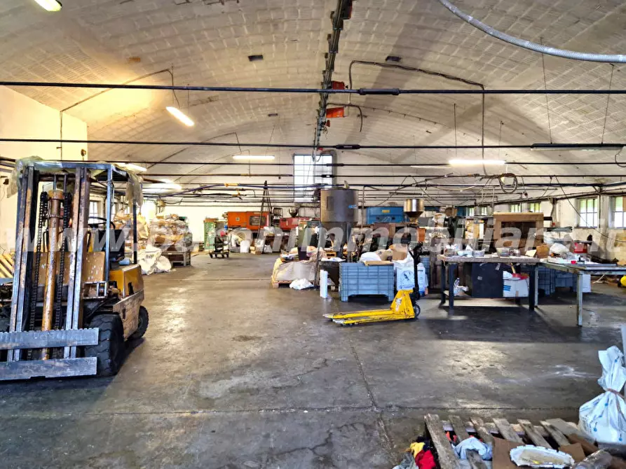 Immagine 12 di Magazzino in affitto  in Via San Lorenzo,50 a Valsamoggia