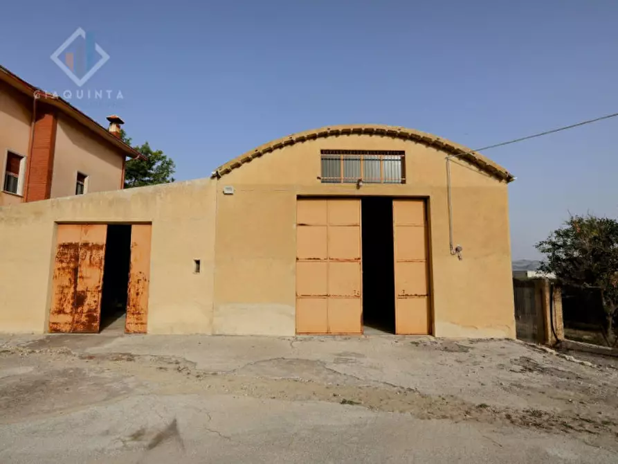 Immagine 5 di Rustico / casale in vendita  in SS385 a Mineo