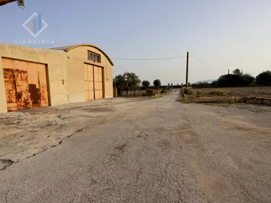 Immagine 7 di Rustico / casale in vendita  in SS385 a Mineo