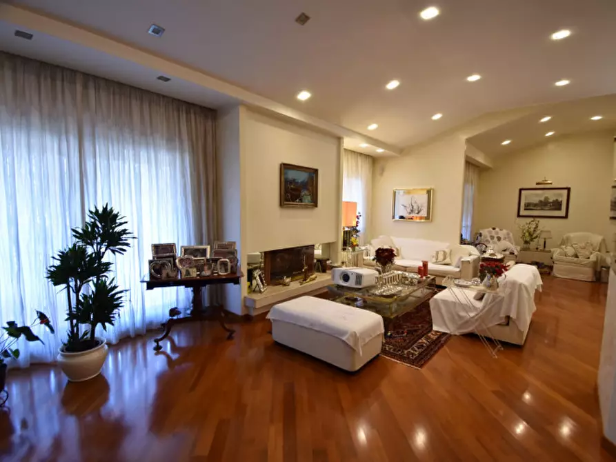 Immagine 20 di Casa quadrifamiliare in vendita  in Via Giulio Pittarelli a Roma