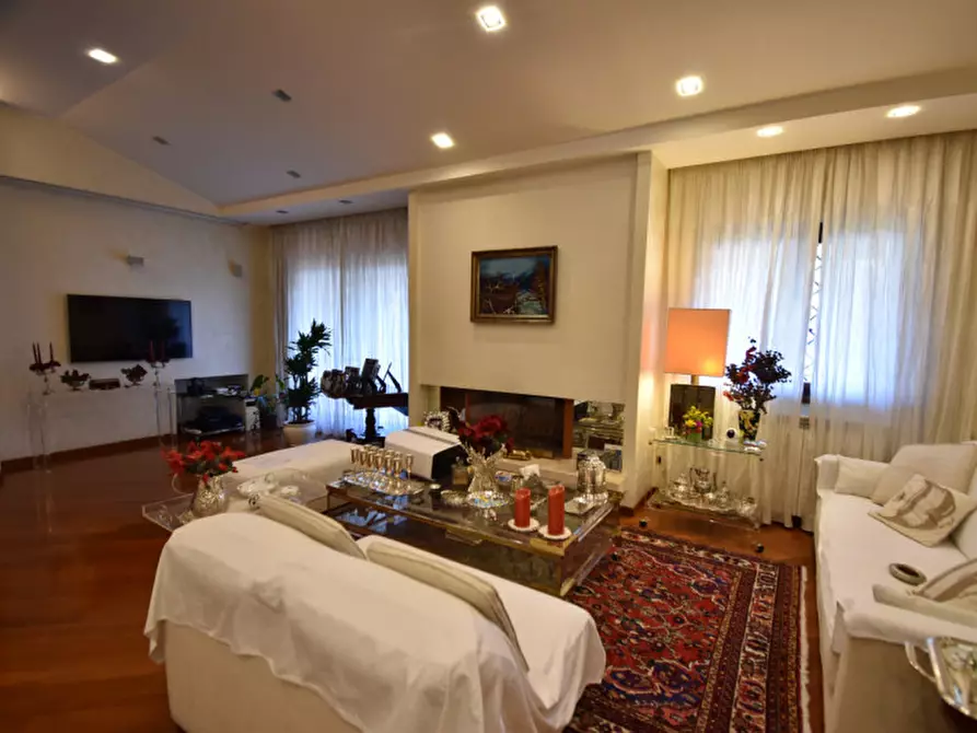 Immagine 27 di Casa quadrifamiliare in vendita  in Via Giulio Pittarelli a Roma