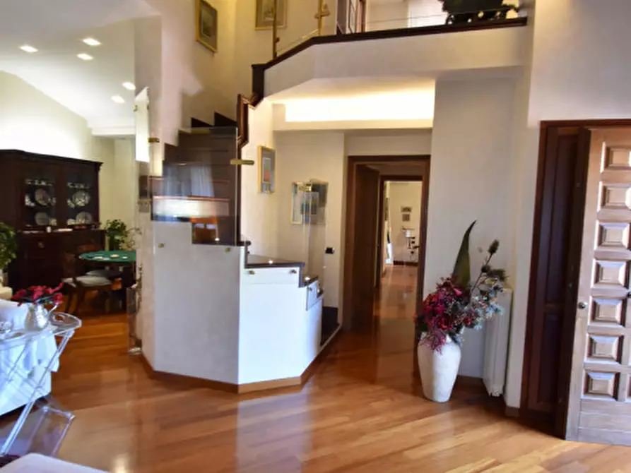 Immagine 28 di Casa quadrifamiliare in vendita  in Via Giulio Pittarelli a Roma