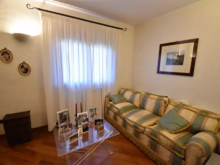 Immagine 32 di Casa quadrifamiliare in vendita  in Via Giulio Pittarelli a Roma