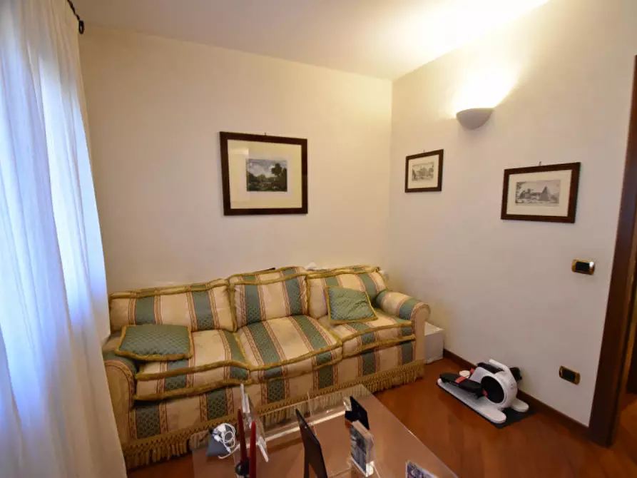 Immagine 34 di Casa quadrifamiliare in vendita  in Via Giulio Pittarelli a Roma