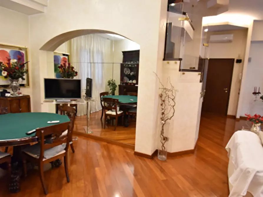 Immagine 35 di Casa quadrifamiliare in vendita  in Via Giulio Pittarelli a Roma