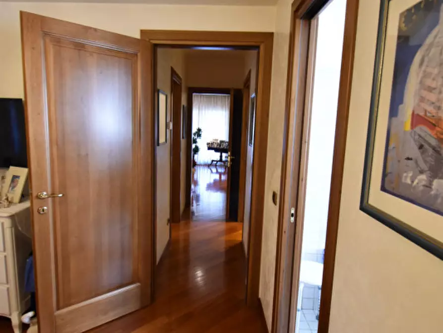 Immagine 39 di Casa quadrifamiliare in vendita  in Via Giulio Pittarelli a Roma