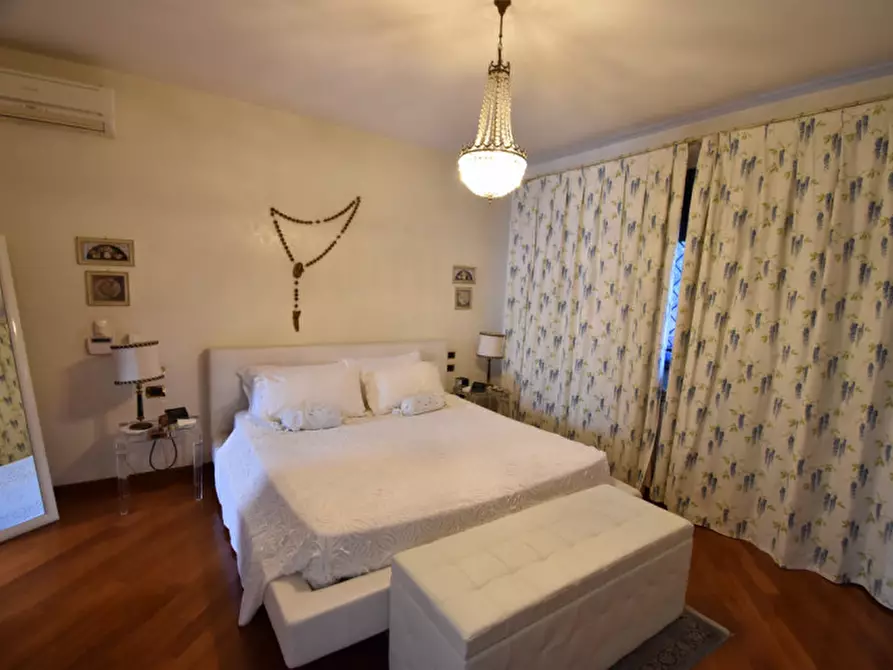 Immagine 40 di Casa quadrifamiliare in vendita  in Via Giulio Pittarelli a Roma