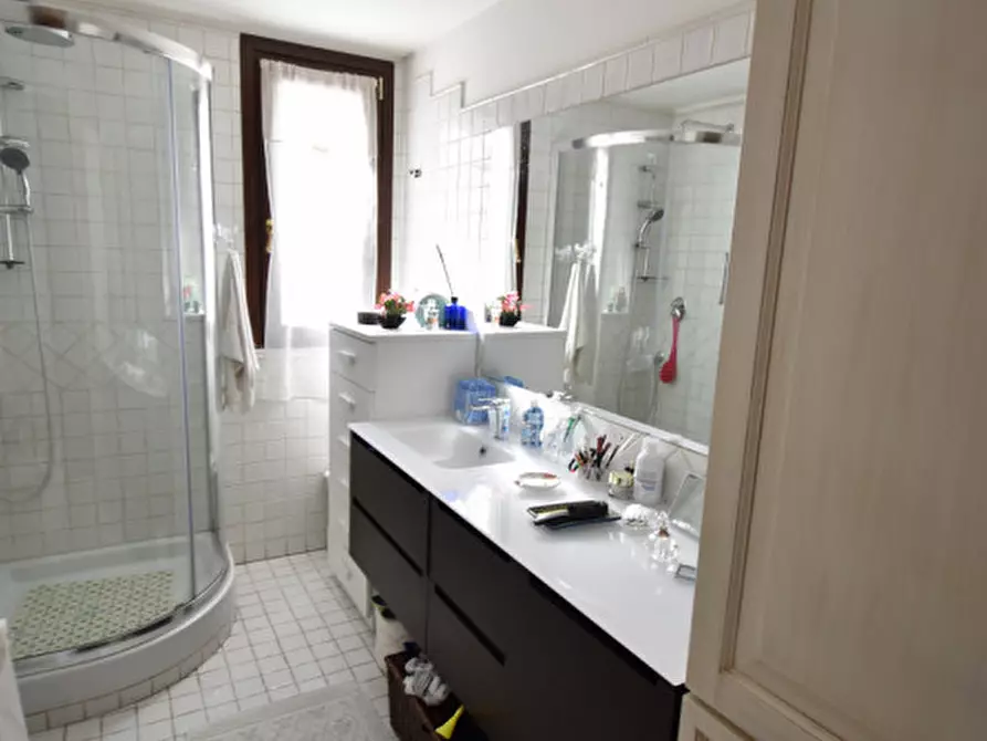 Immagine 43 di Casa quadrifamiliare in vendita  in Via Giulio Pittarelli a Roma