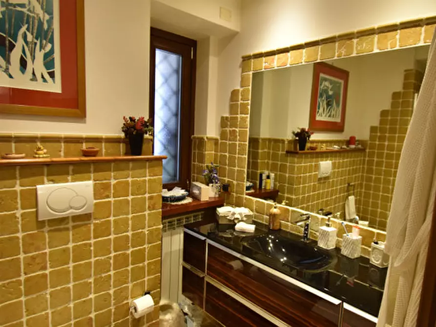 Immagine 44 di Casa quadrifamiliare in vendita  in Via Giulio Pittarelli a Roma