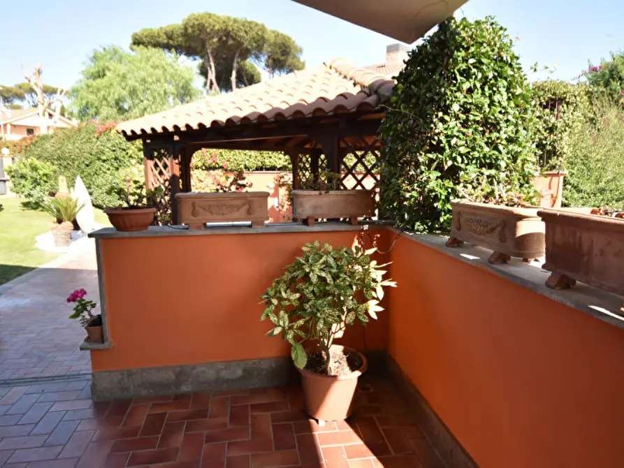 Immagine 54 di Casa quadrifamiliare in vendita  in Via Giulio Pittarelli a Roma