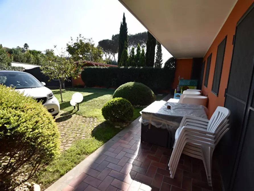 Immagine 58 di Casa quadrifamiliare in vendita  in Via Giulio Pittarelli a Roma