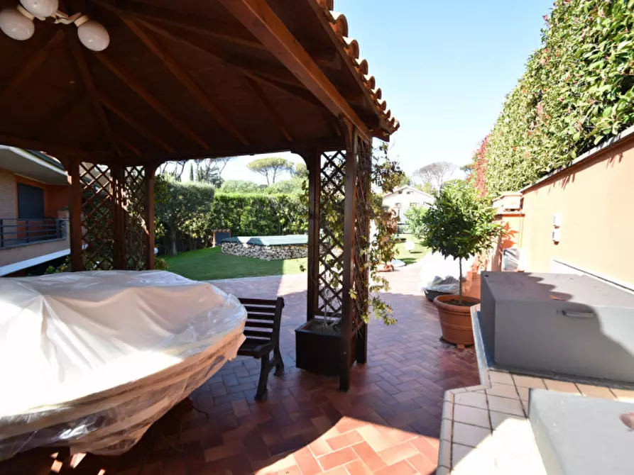 Immagine 70 di Casa quadrifamiliare in vendita  in Via Giulio Pittarelli a Roma