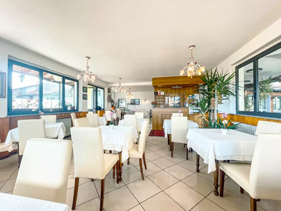 Immagine 7 di Hotel in vendita  in via cavalier Giovanni Rossi 10 a Stresa