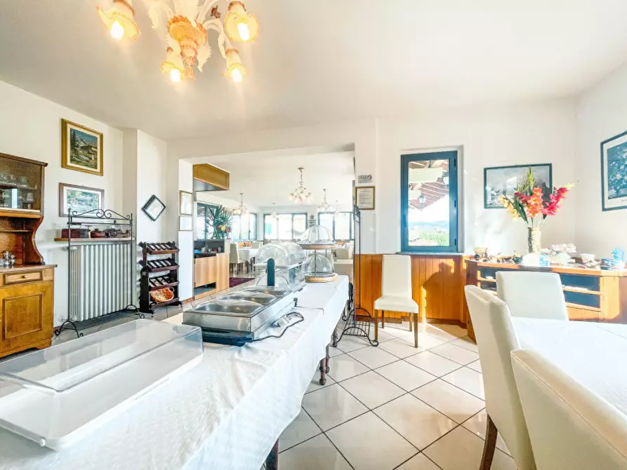 Immagine 10 di Hotel in vendita  in via cavalier Giovanni Rossi 10 a Stresa