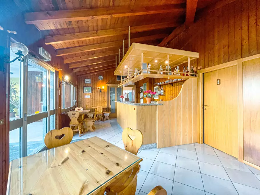 Immagine 13 di Hotel in vendita  in via cavalier Giovanni Rossi 10 a Stresa