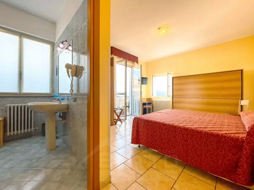 Immagine 30 di Hotel in vendita  in via cavalier Giovanni Rossi 10 a Stresa
