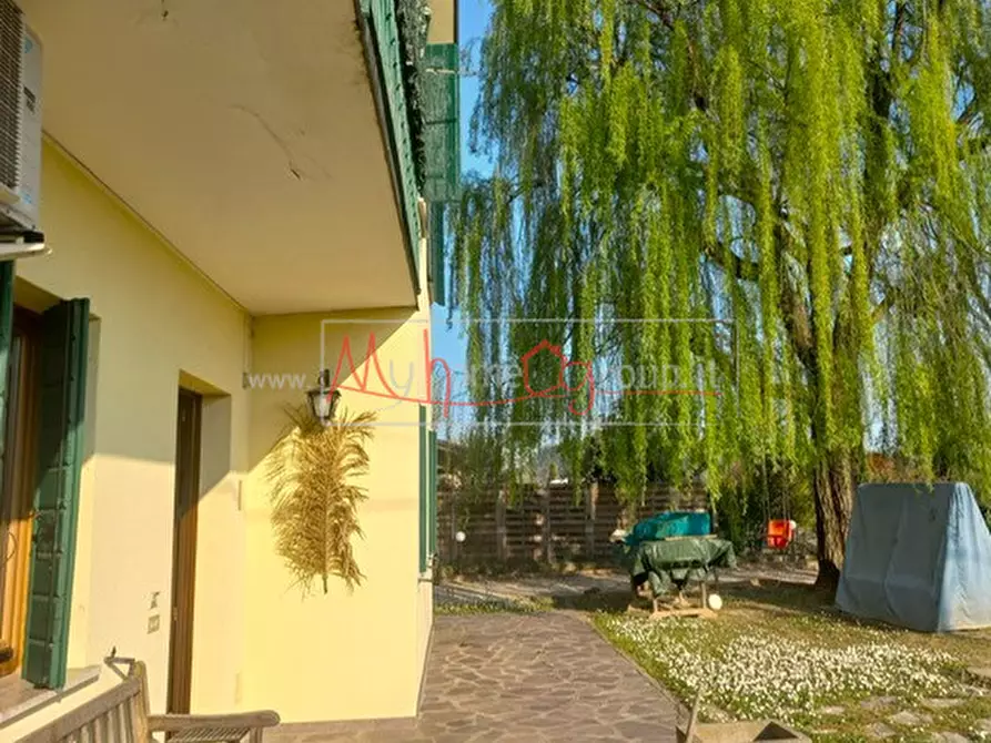 Immagine 2 di Casa bifamiliare in vendita  a Teolo