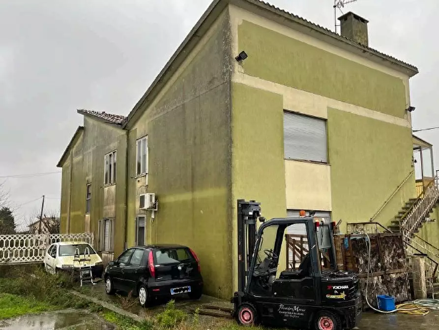 Immagine 1 di Appartamento in vendita  in Via Ca' Bianca, 16 a Chioggia