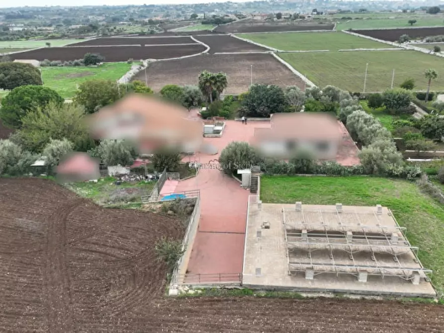 Immagine 7 di Garage in vendita  a Modica