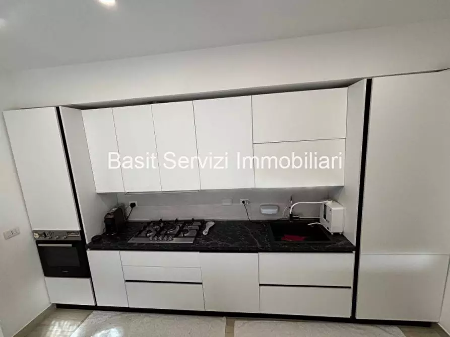 Immagine 9 di Appartamento in vendita  in via della pisana a Roma