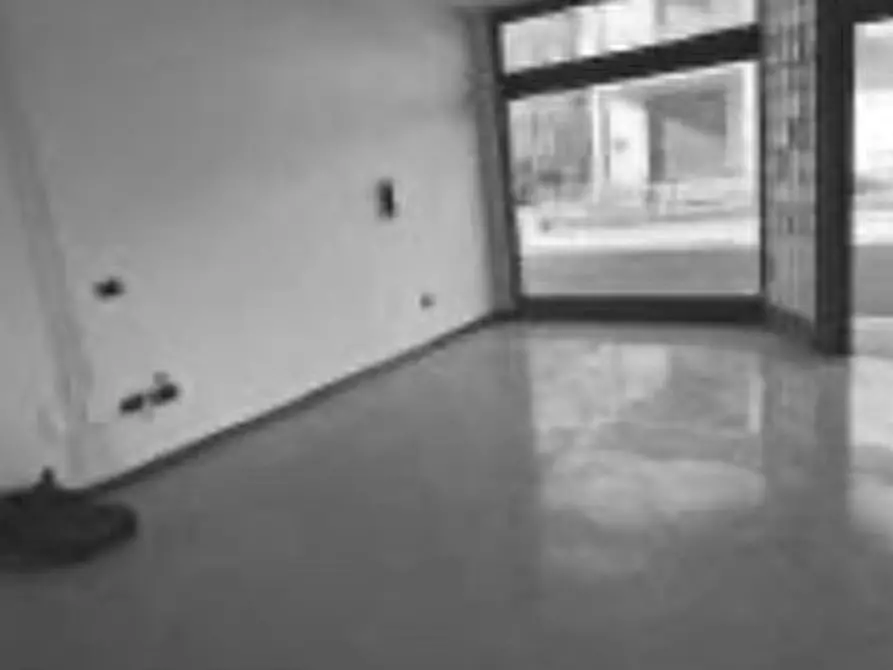 Immagine 5 di Negozio in vendita  in VIA BALDONI 16 a Bovolone