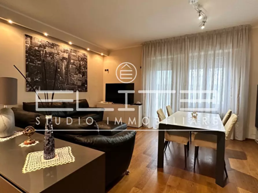 Immagine 1 di Appartamento in vendita  a Ancona