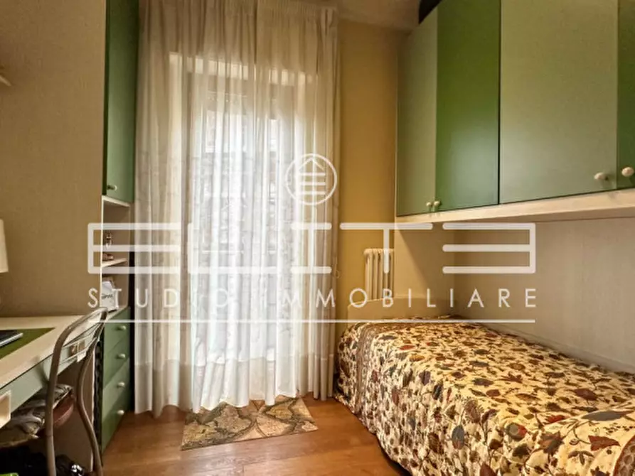 Immagine 19 di Appartamento in vendita  a Ancona