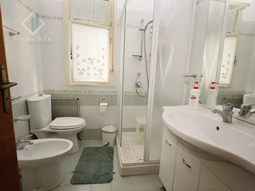 Immagine 3 di Villa in vendita  in via Salvatore Carnevale n.12 a Caltagirone