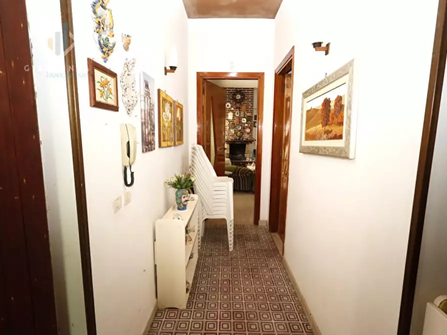 Immagine 5 di Villa in vendita  in via Salvatore Carnevale n.12 a Caltagirone