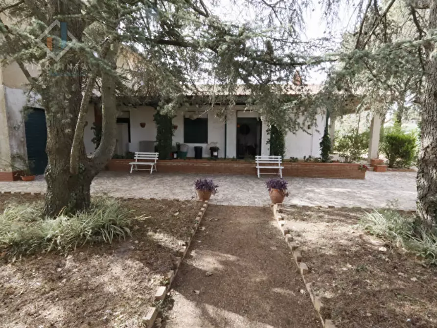 Immagine 27 di Villa in vendita  in via Salvatore Carnevale n.12 a Caltagirone