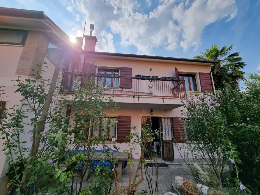 Immagine 1 di Casa indipendente in vendita  in via atestina a Lozzo Atestino