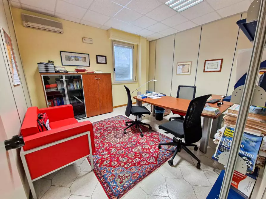 Immagine 2 di Ufficio in vendita  in Corso Roma 123 a Lunano