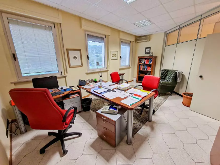 Immagine 5 di Ufficio in vendita  in Corso Roma 123 a Lunano