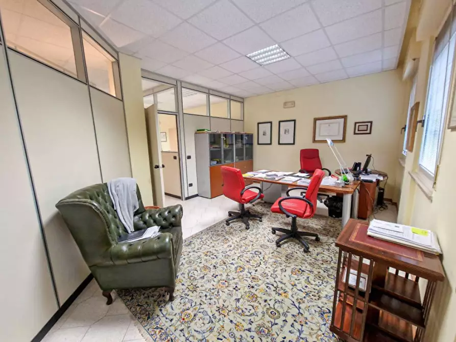 Immagine 6 di Ufficio in vendita  in Corso Roma 123 a Lunano