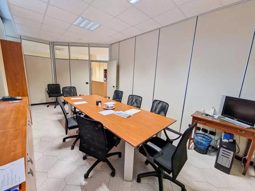 Immagine 10 di Ufficio in vendita  in Corso Roma 123 a Lunano