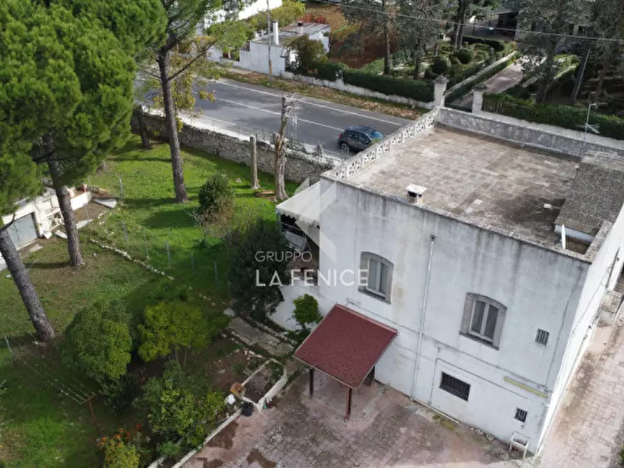 Immagine 5 di Villa in vendita  in ss172 a Martina Franca