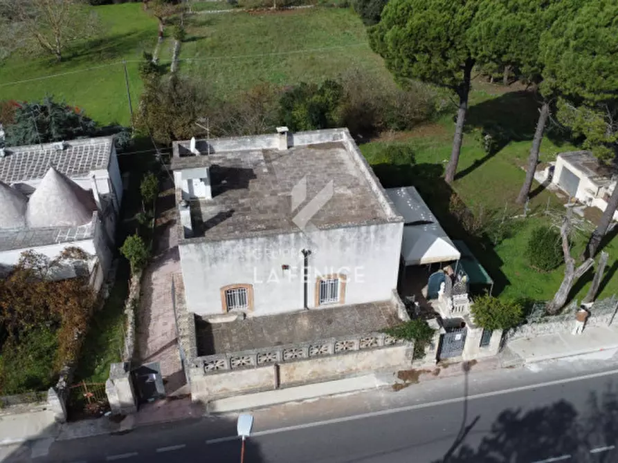 Immagine 45 di Villa in vendita  in ss172 a Martina Franca