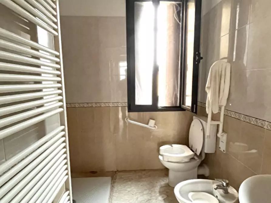 Immagine 21 di Palazzo in vendita  in Via umberto I° a Costa Di Rovigo