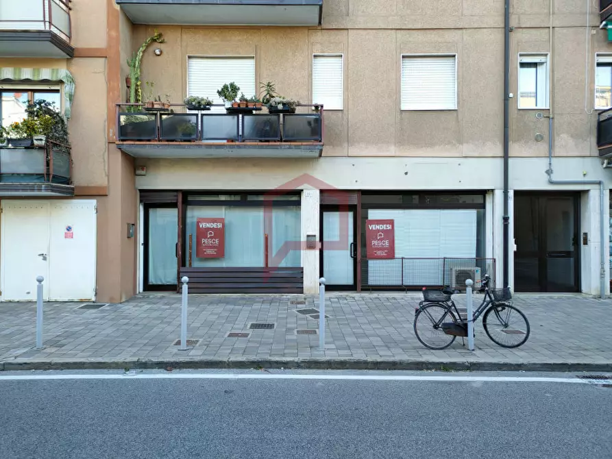Immagine 6 di Negozio in vendita  in Carpenedo a Venezia