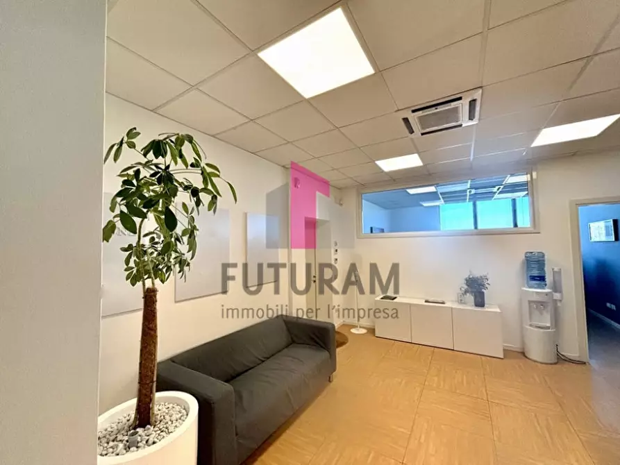 Immagine 2 di Ufficio in vendita  in via Germania a Vigonza