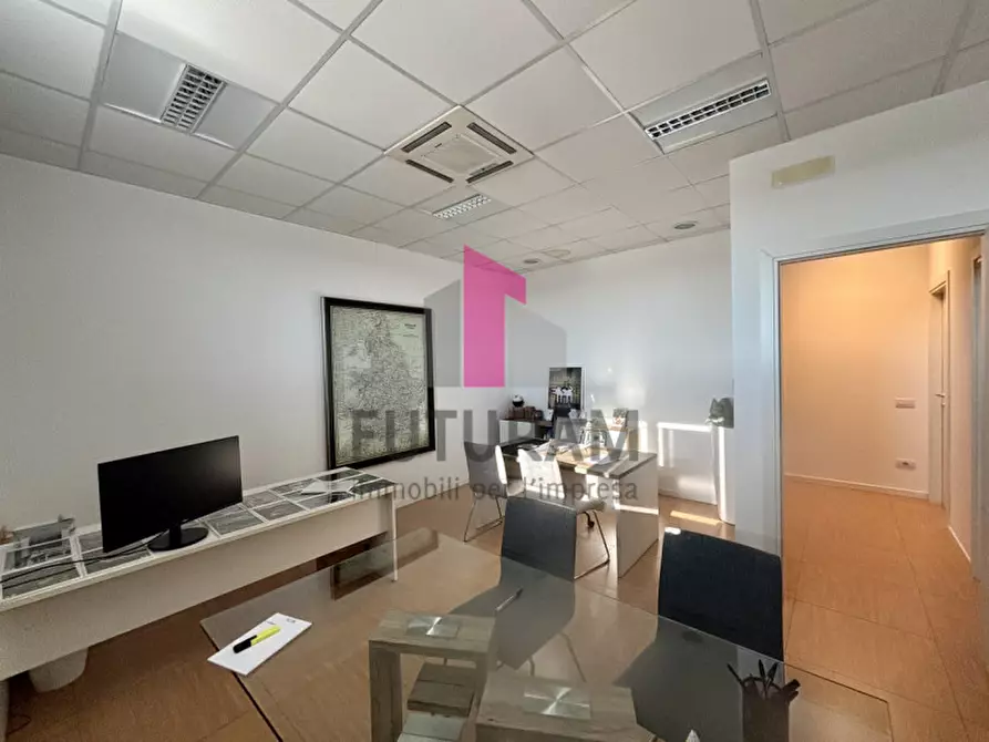 Immagine 13 di Ufficio in vendita  in via Germania a Vigonza