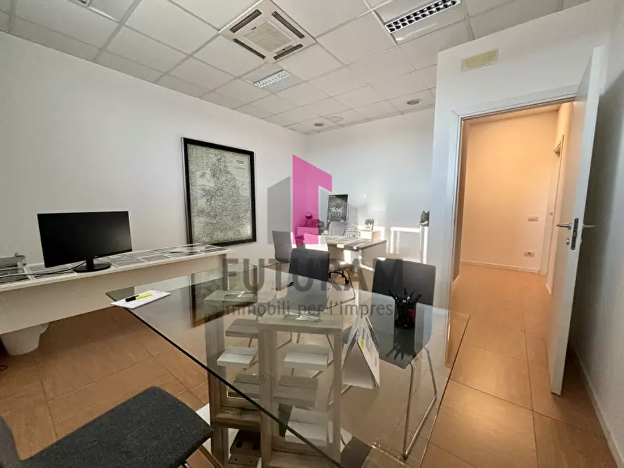 Immagine 15 di Ufficio in vendita  in via Germania a Vigonza