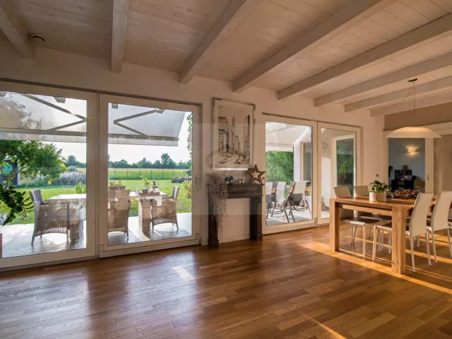 Immagine 2 di Villa in vendita  in via dante alighieri a Ponte San Nicolò