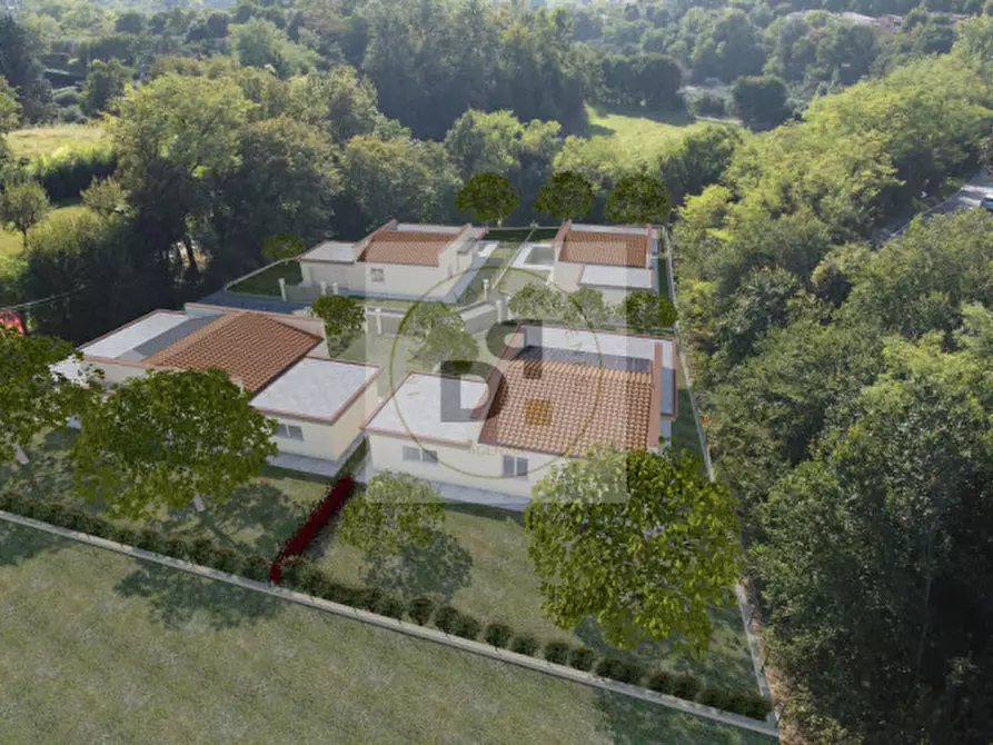 Immagine 2 di Villa in vendita  in VIA BRESCIA a Soiano Del Lago